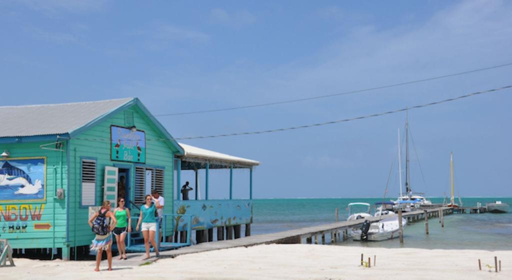 Rainbow Hotel Caye Caulker Esterno foto